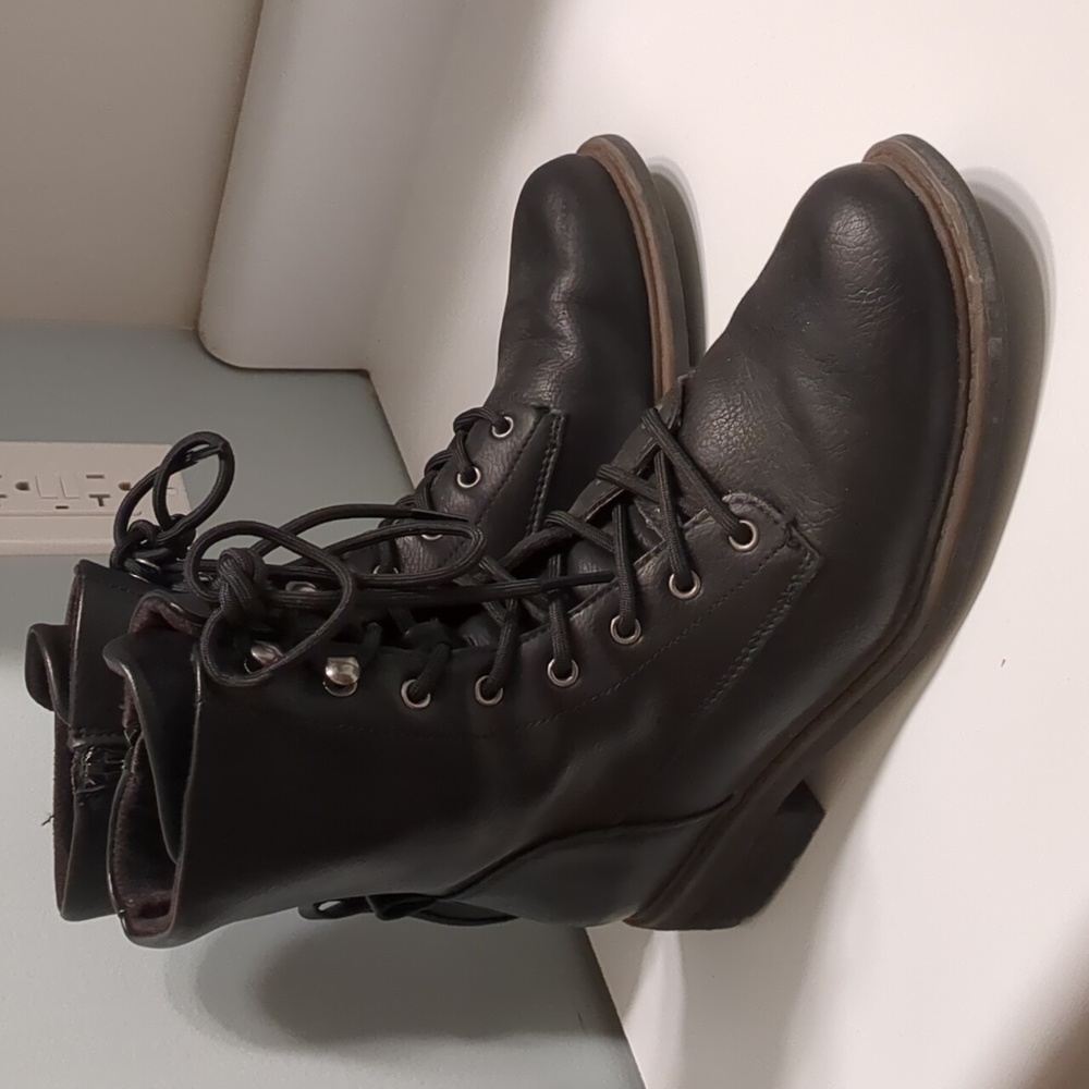 B.O.C. black combat boots, size 9